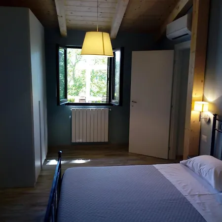 منزل ريفي Il Sambro بيتونا